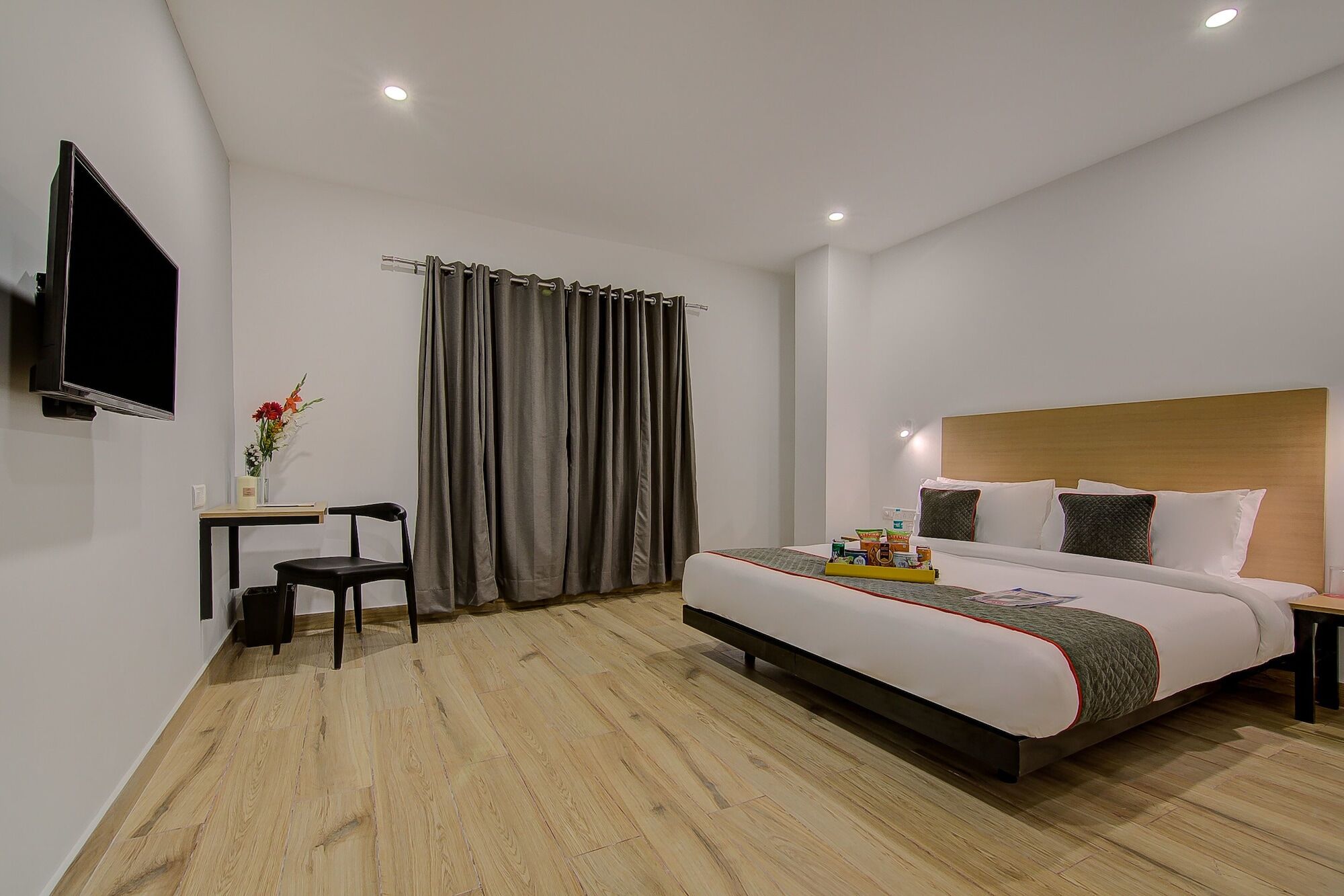 Oyo Townhouse 044 Sector 14 Gurugram Hotel Gurgaon Exterior foto